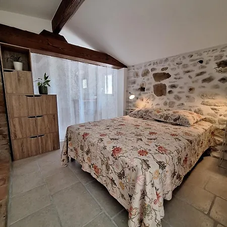 Le Campelier Avec Piscine Couverte Saint-Julien-de-Peyrolas