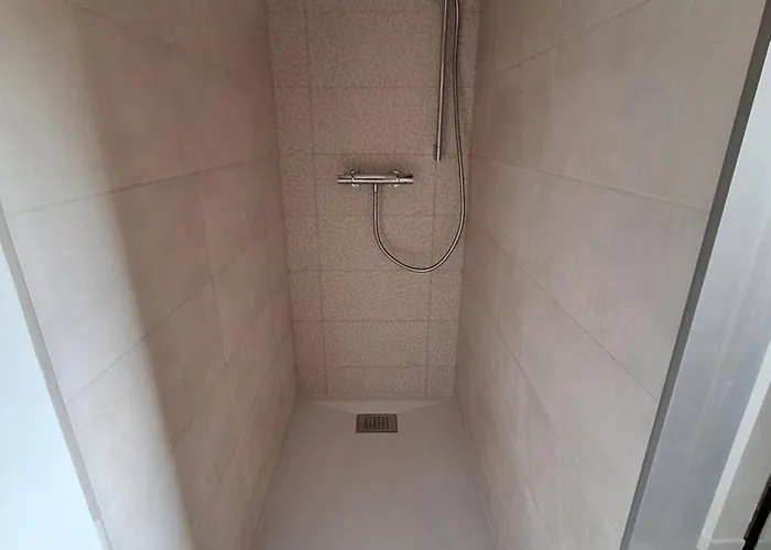 Avec Piscine Couverte